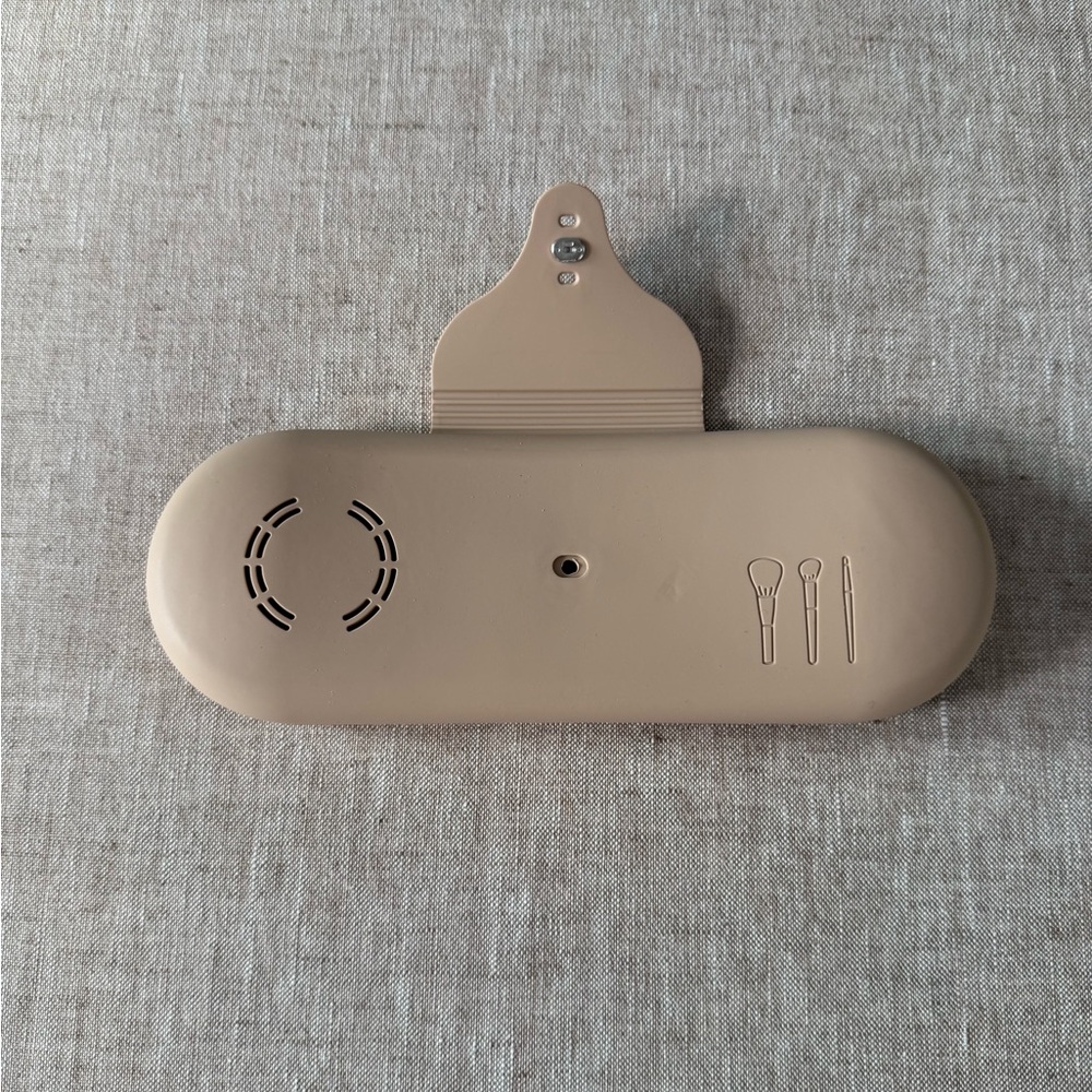 NEW Silicone BRUSH HOLDER Beige/tan/cream MAKE UP Wall-Mounted Organizer